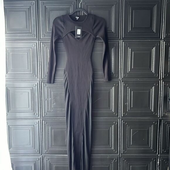 Fashionnova Maxi dress - Picture 1 of 5